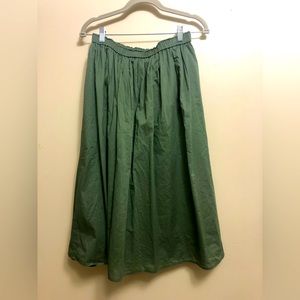 Uniqlo cotton pleated skirt